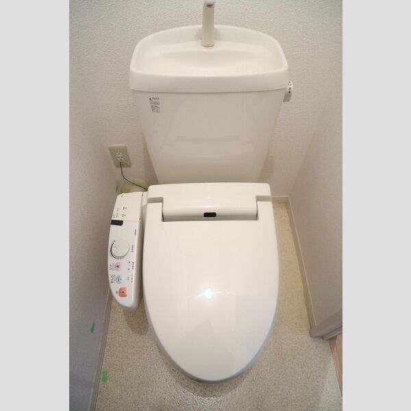 パークリバー206号室 温水洗浄便座