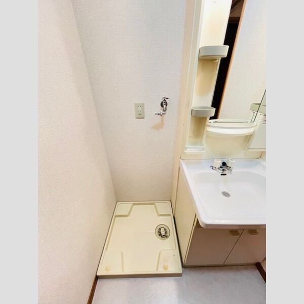 フレアウエスト201号室 同建物別部屋の参考画像