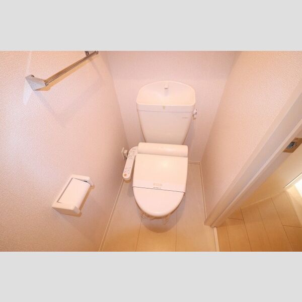 ルーエ　A203号室 トイレ　温水洗浄暖房便座