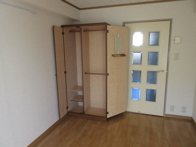 ミレ・関町0203号室 収納