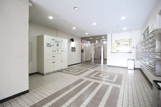 グローリア初穂板橋8階 エントランス