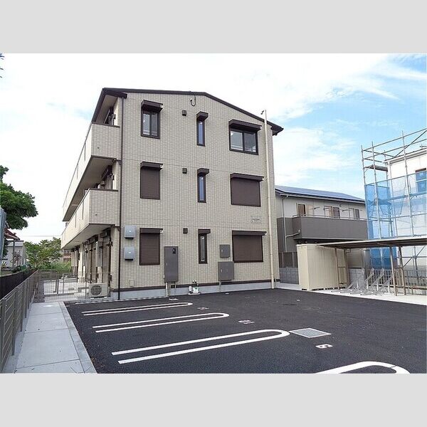 グラン シャルール101号室 外観