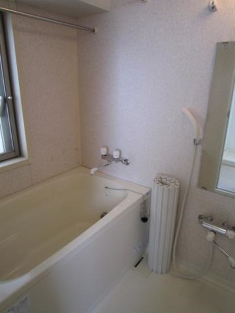 オータクロア0501号室 お風呂