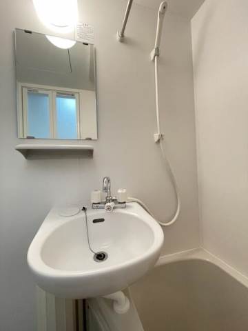 リブ綾瀬1階 洗面