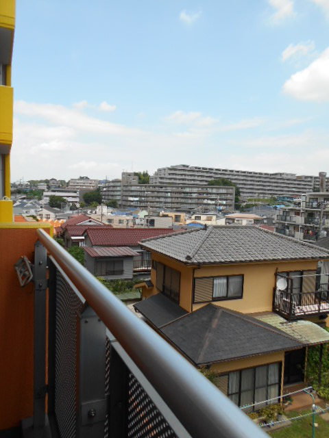 ラ・クラッセ西寺尾0211号室 バルコニー