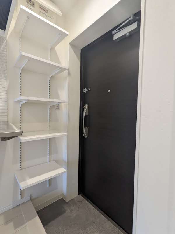 ブランドール坂下三丁目 収納