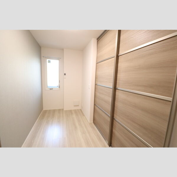 D-Sereno下藤沢102号室 洋室