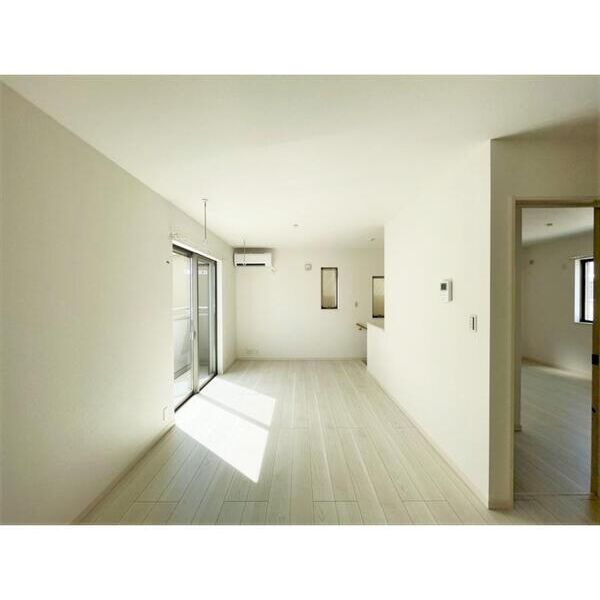 中野島6丁目戸建9号棟 リビング