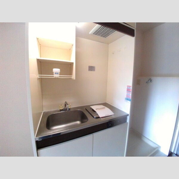 メゾン・ド・ドリーム横浜34号室 キッチンは1口電熱調理器