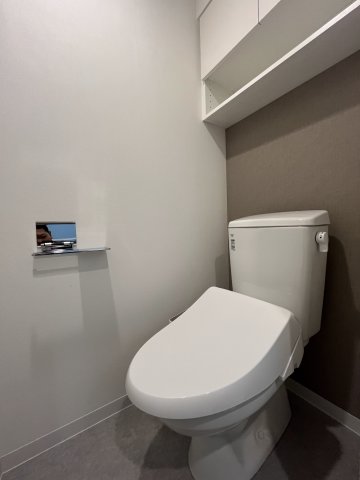 アジールコート板橋本町0503号室 トイレ