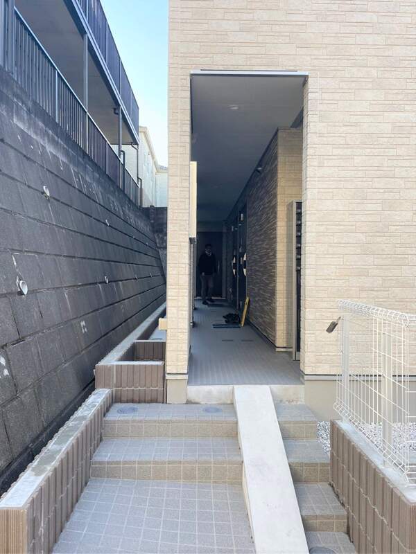 リブリ・Toyster Yokohama エントランス