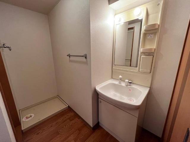 ディア フレンド ＫＯＩＺＵＭＩ206号室 同建物別部屋の参考画像