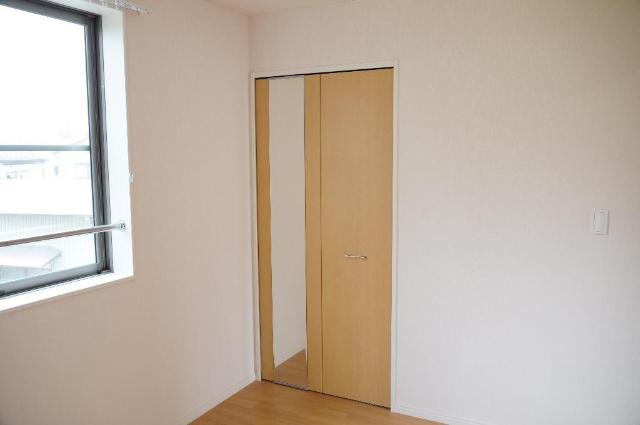 アクアマリン201号室 洋室②