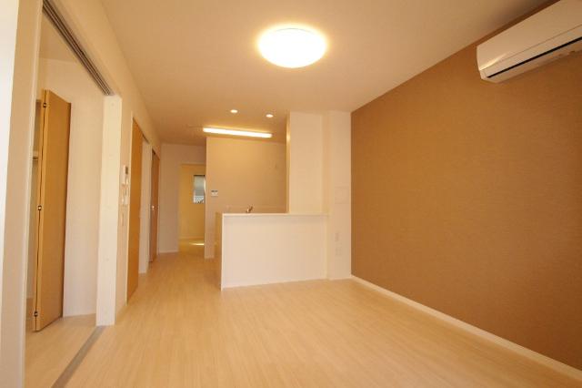 メゾン　デ　ファミーユＹⅡ201号室 リビング