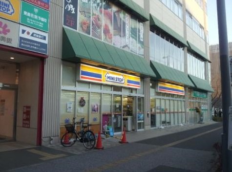 トスカーナ ミニストップおおたかの森駅前店まで523ｍ