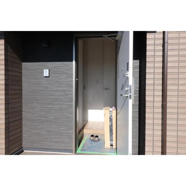 Park　Maison102号室 玄関