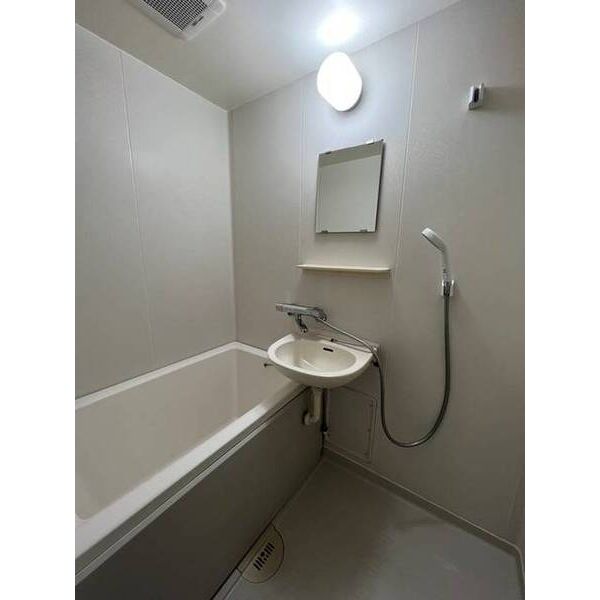 グランソレイユ 洗面