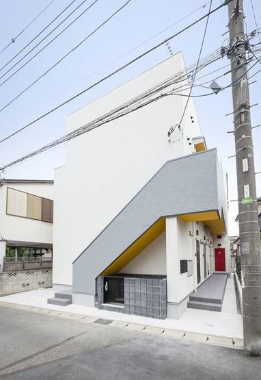 ティーラアパートメントの外観画像