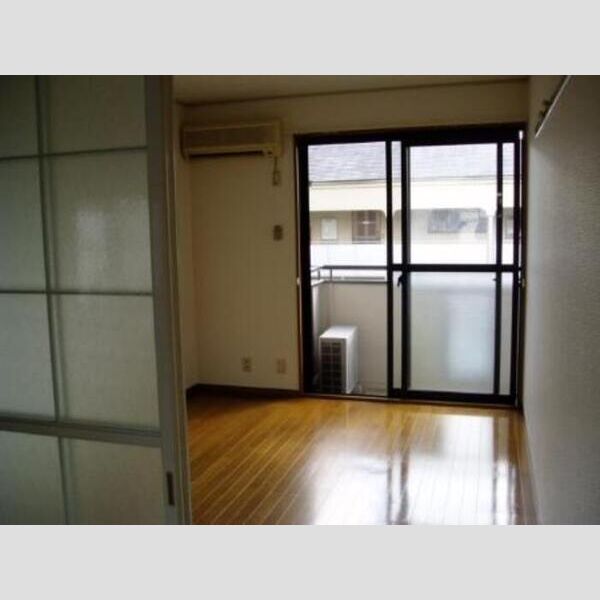 ソレイユ白子　Ⅱ 洋室