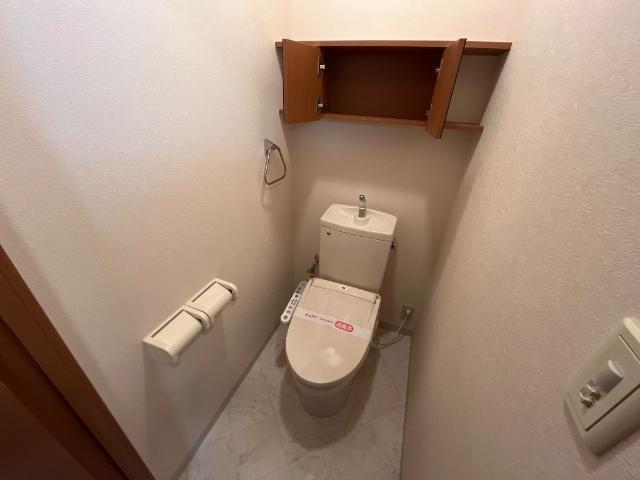 プリエール宮本302号室 シャワー付トイレ