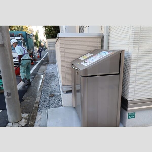 エクセリア長崎102号室 ゴミストッカー