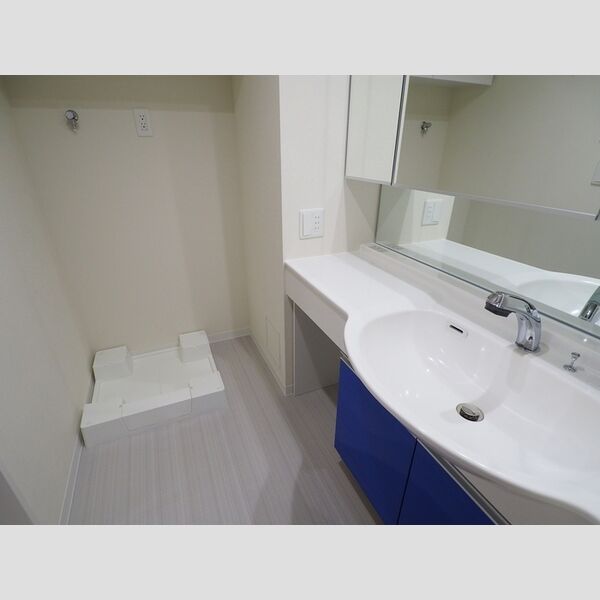 ロイジェントパークス千葉中央 洗面化粧台