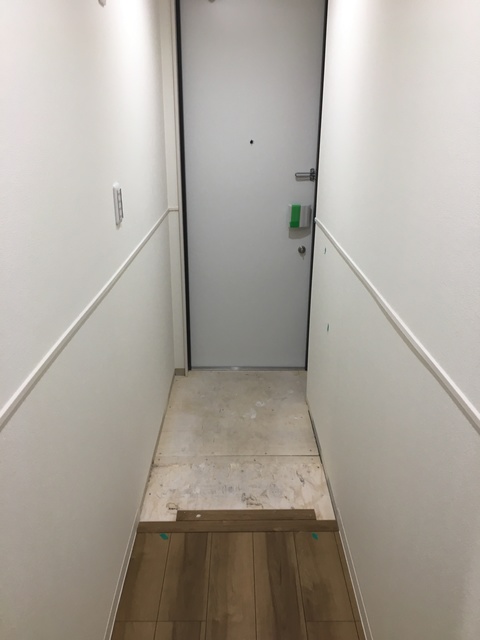 プライムレジデンスアルファ0101号室 玄関