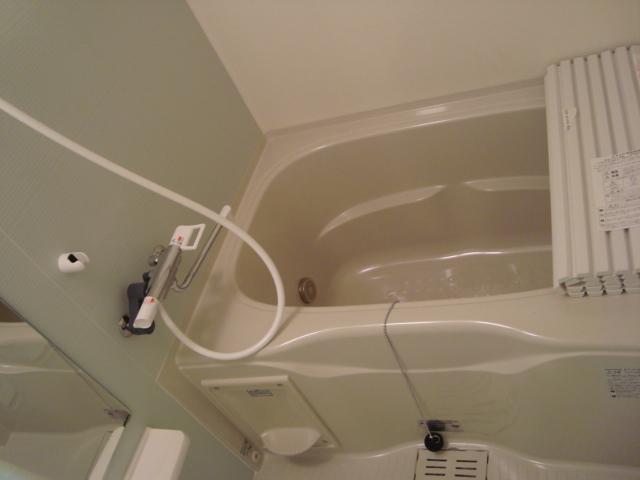 スリジェ（Cerisier） バス