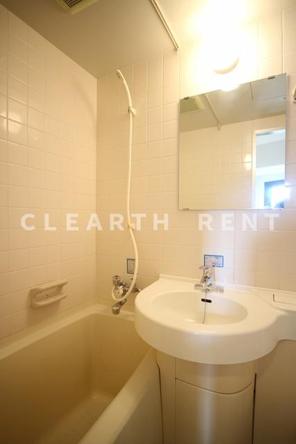 マージュ市谷柳町 ☆清潔感のあるバスルーム