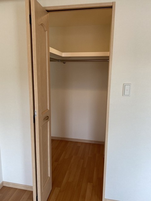 Ａｒｔ　Ｇａｒｄｅｎ　ＹＯＫＯＨＡＭＡ0403号室 収納