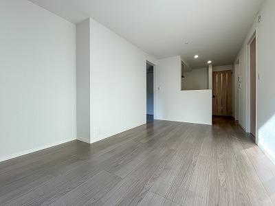 ＣＯＬＯＲＳ　ＷＩＮＧ－Ｂ リビング