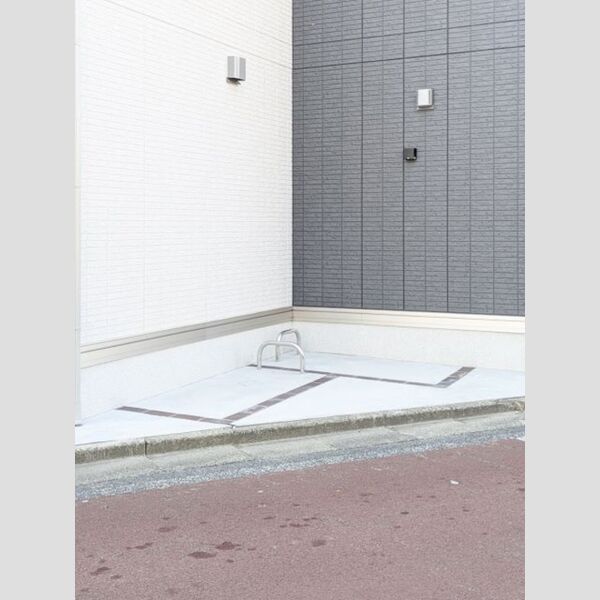 セレスティア新堀 バイク置場