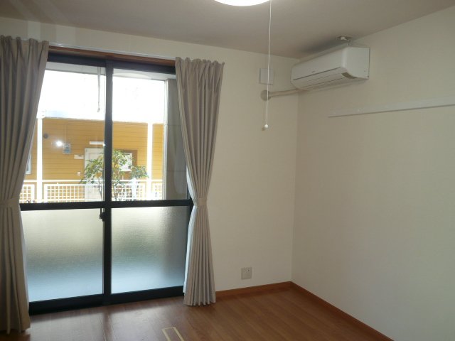 God　valley206号室 リビング