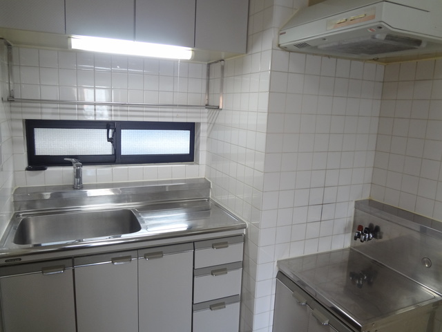 アクタアワーズレジデンス富士見台0206号室 キッチン