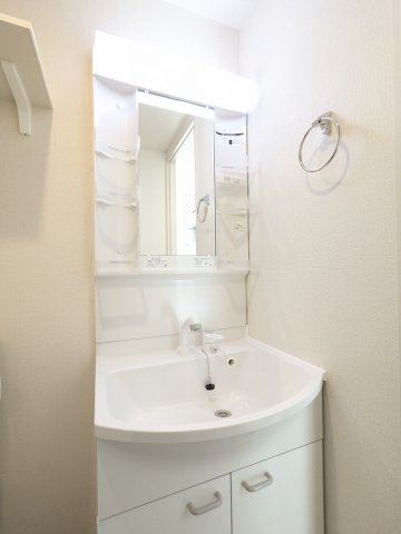 エイチワイコネクト東大泉0201号室 洗面