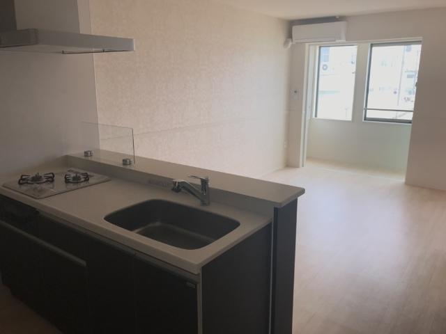 モデスト・ヴィラ リビング