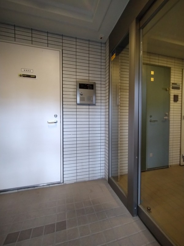 クレイシア世田谷赤堤1階 エントランス