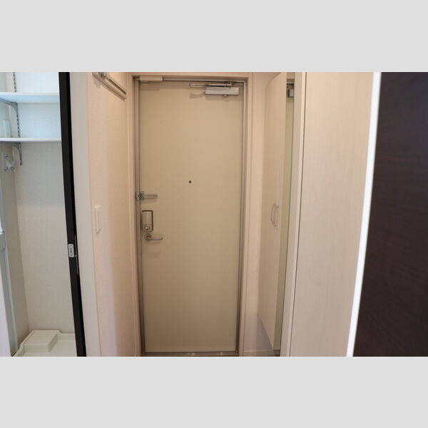 ベルウィル・メゾン 玄関にはミラー付きのシューズBOX!