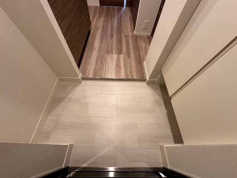 CREALpremier大島1階 玄関