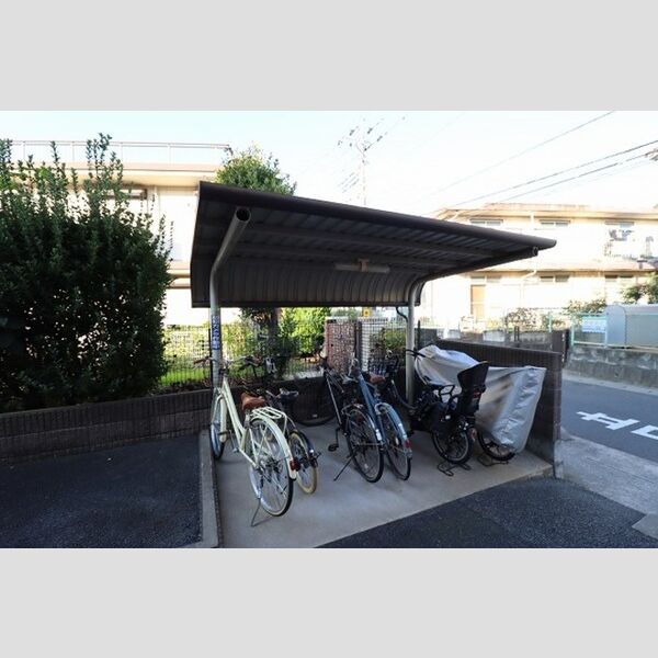 サンライズ馬橋102号室 駐輪場