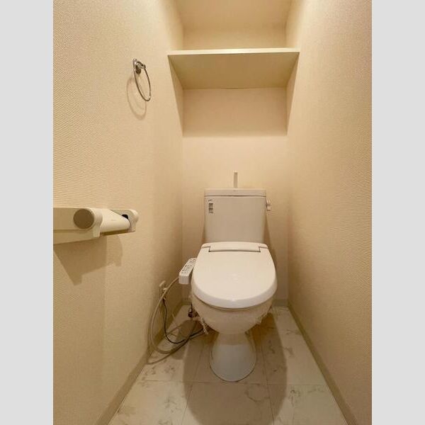 S-FORT本八幡Mairie504号室 トイレ