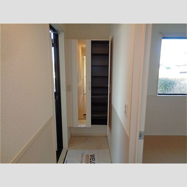 コマンドゥール 玄関