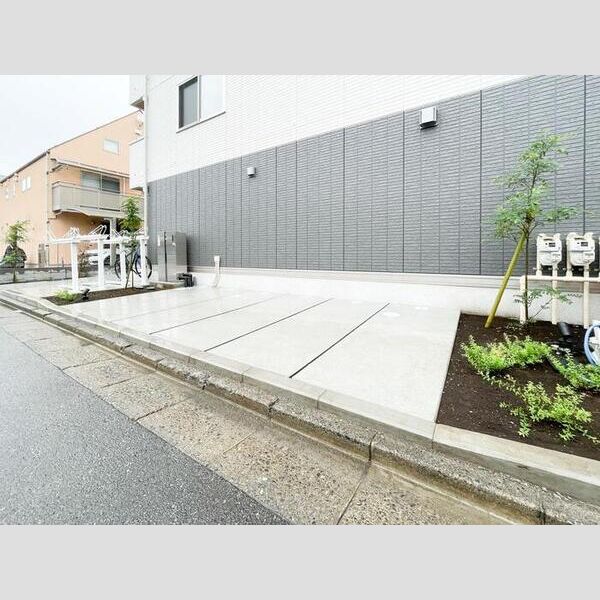 セレスティア早宮 バイク置場