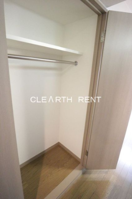 菱和パレス九段5階 ハンガーパイプ付きクローゼット