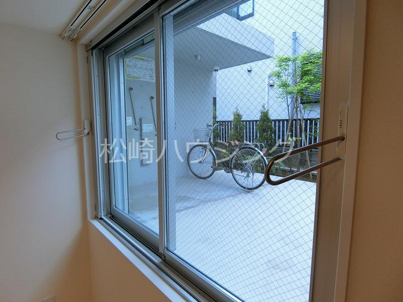 blue palette 中野平和の森1階 部屋その他