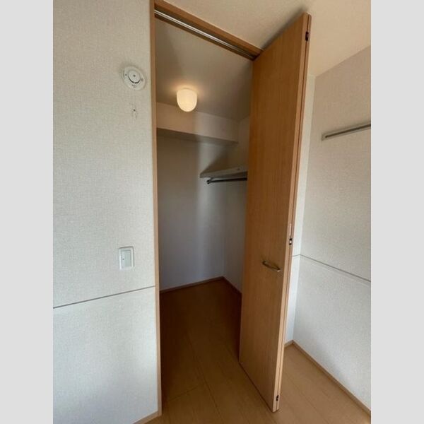 ルーチェ201号室 収納