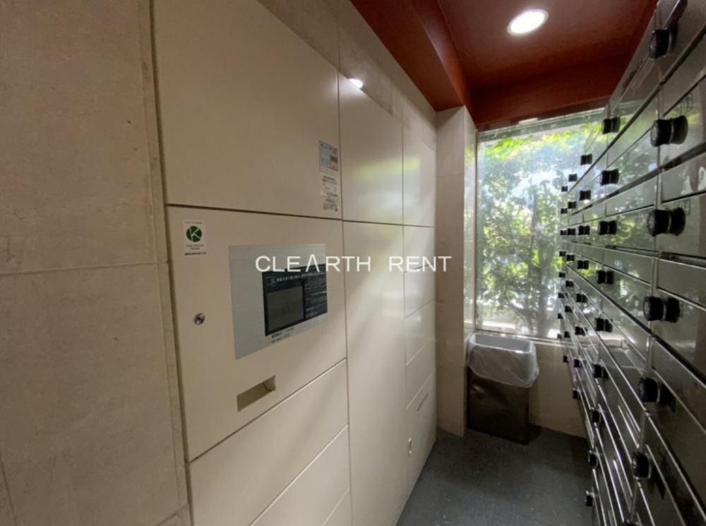 パレステュディオ文京南6階 24時間不在でも荷物が受け取れる宅配ボックス