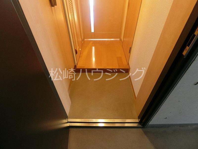 オルソ西落合 玄関