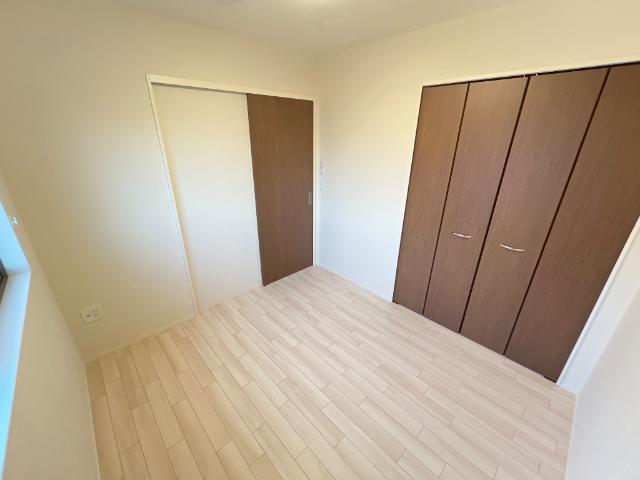 グラン・レセルバ浦和202号室 洋室