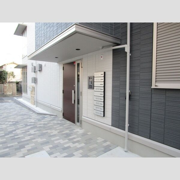 フレシール201号室 エントランス